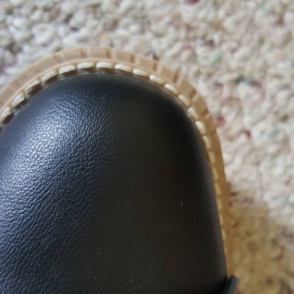 Lovely smart shoes - Picture 5 of 8